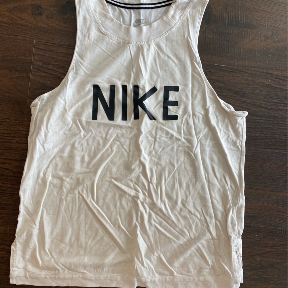 Nike tank